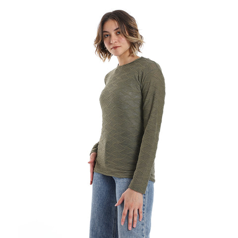 women top with long sleeves