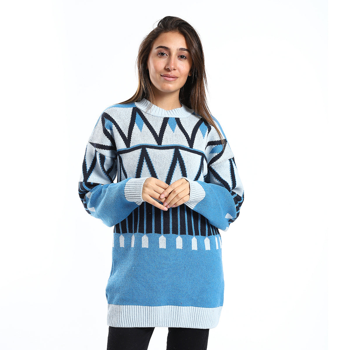 wool women pullover with round neck