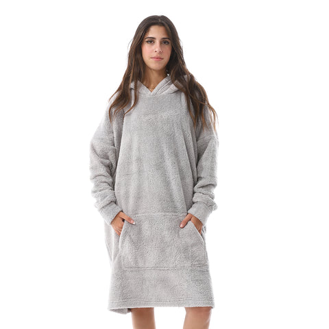 Women Over Size Closed Hoodie With Front Pocket