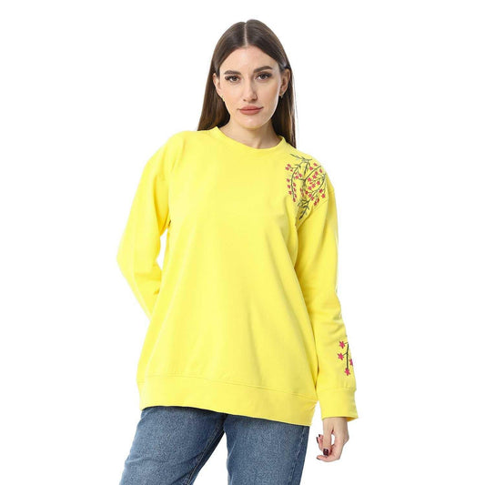 Women t-shirt from Caesar - تيشيرت نسائي مطرزه  