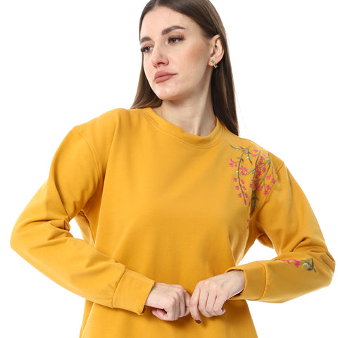 WomenEmbroidery Melton T-shirt With Long Sleeves