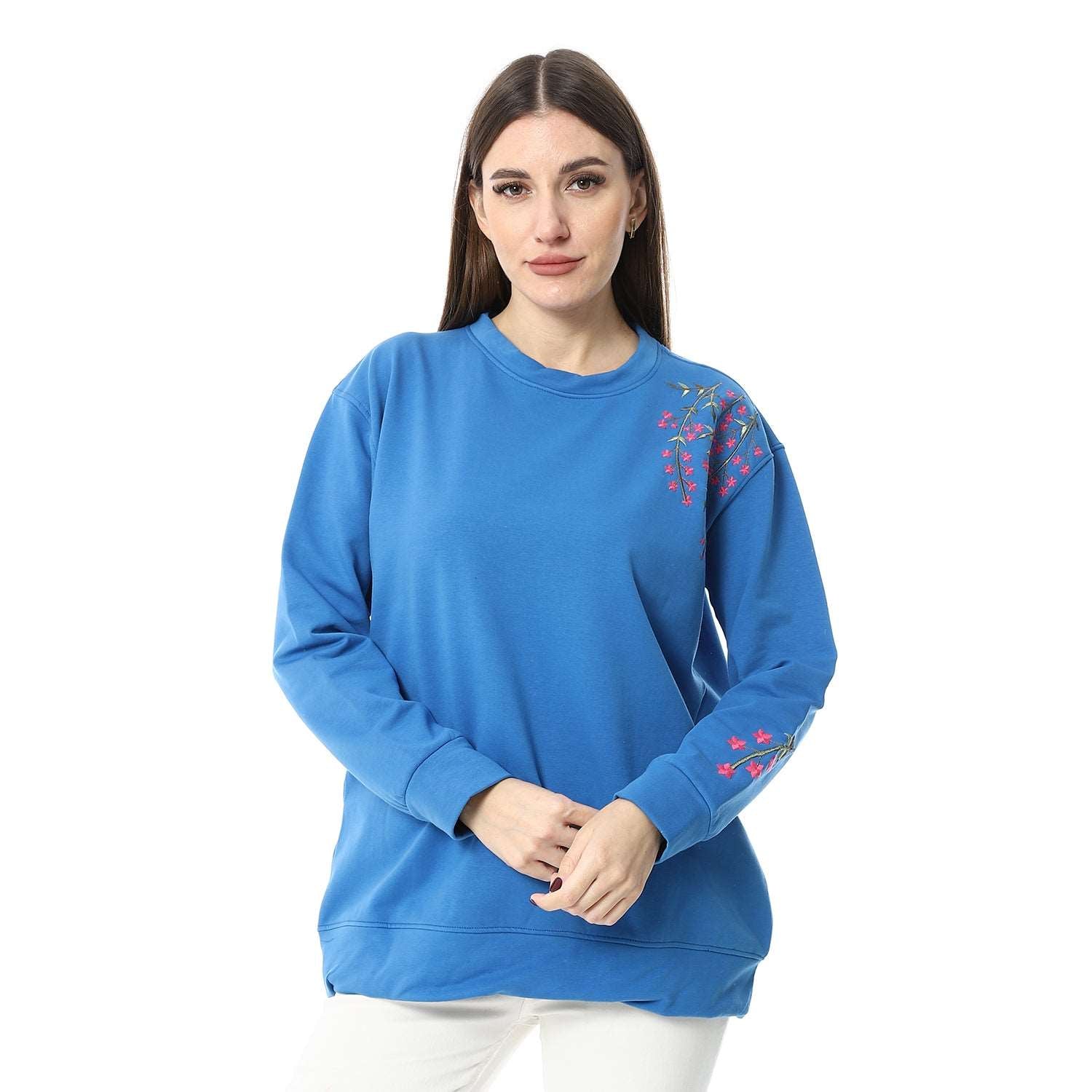 Women t-shirt from Caesar - تيشيرت نسائي مطرزه  