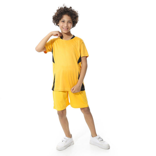 طقم رياضي اولادي بتشيرت رياضي و شورت رياضي - Boys sports t-shirt and shorts 