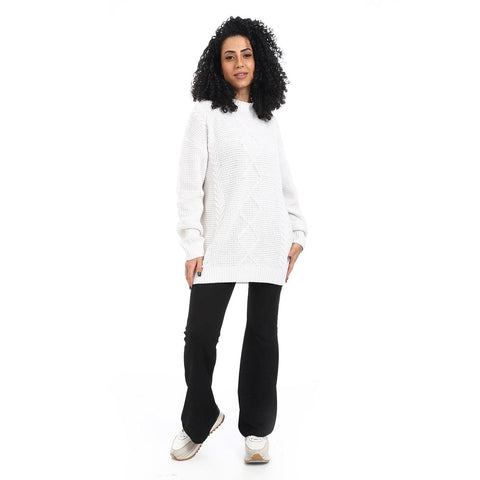 Women wool plain pullover Half neck بلوفر صوف نسائي طويل برقبه دائريه 