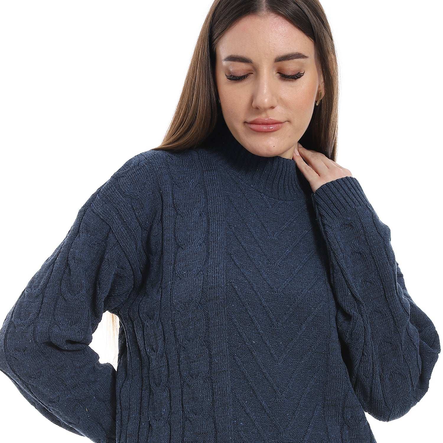 Women wool plain pullover Half neck