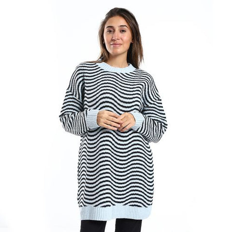 Women Wool Pullover With Round Neck