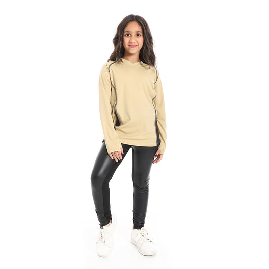Girls' sports T-shirt with long sleeves تيشيرت رياضي بناتي بكم طويل ورقبه دائريه 