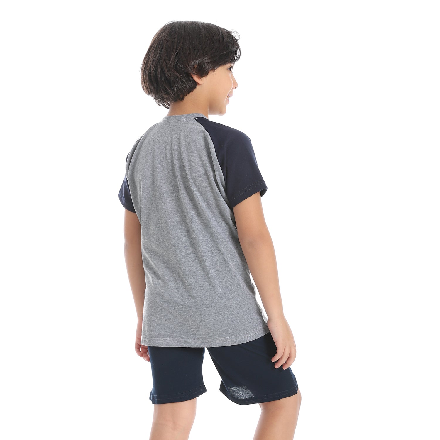 Boy's cotton set with T-Shirt and Shorts - طقم اولادي قطن بتيشيرت وشورت 