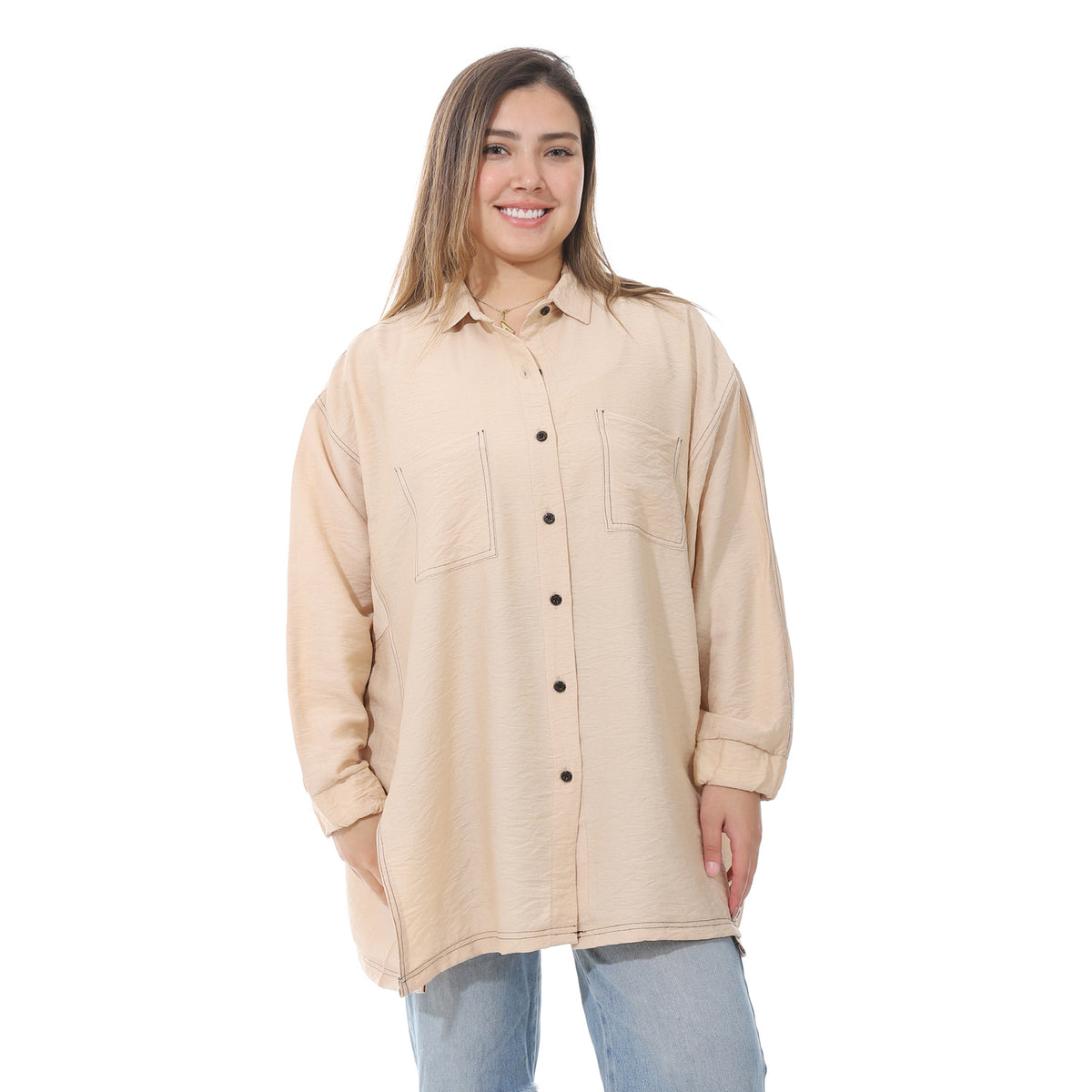Women's linen shirt with collared neck and long sleeves from Caesar - قميص نسائي بيج واسع بجيوب اماميه من سيزر 