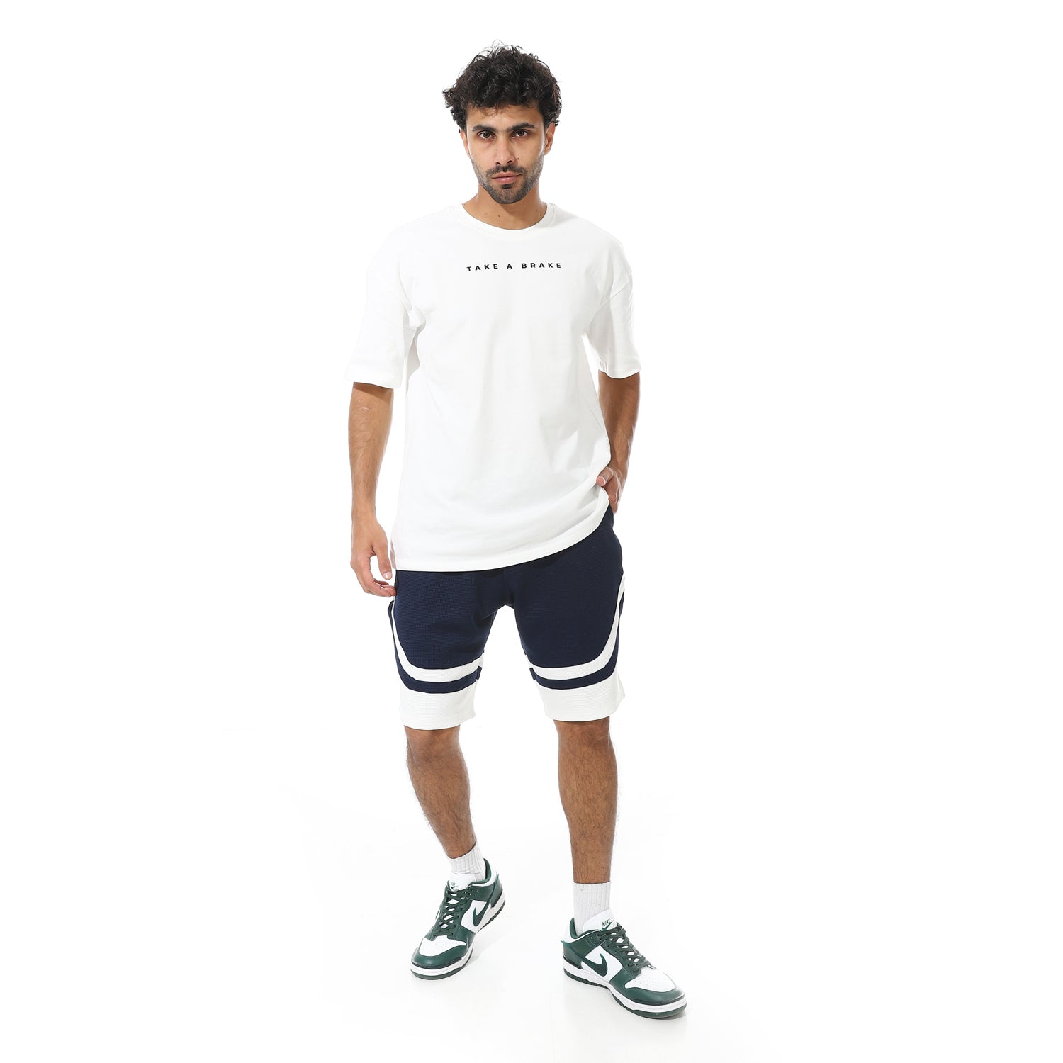 Men's Baskota shorts with side pockets
شورت صيفي رجالي بجيوب جانبيه و جيب
 خلفي 