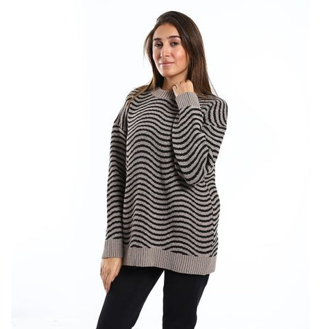 Women Wool Pullover With Round Neck