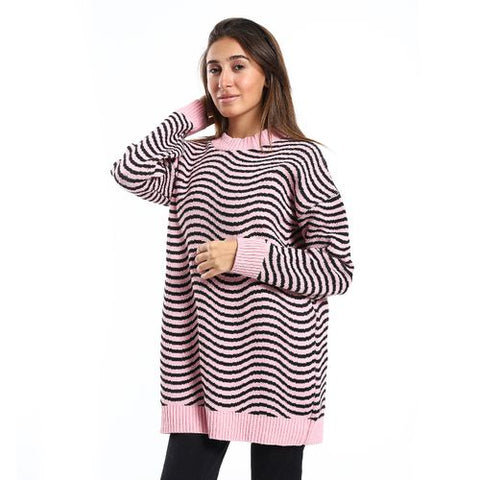 Women Wool Pullover With Round Neck