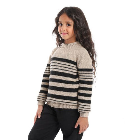 Girls Wool Pullover With Mutlicolour Design