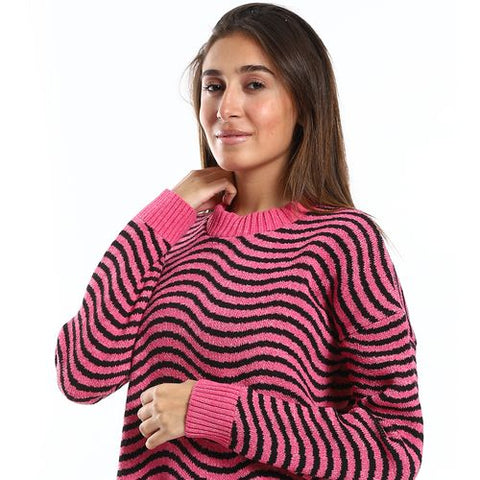 Women Wool Pullover With Round Neck