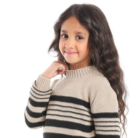 Girls Wool Pullover With Mutlicolour Design