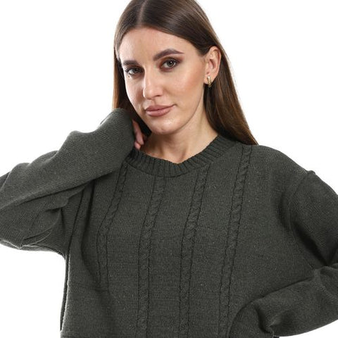 Women Wool Pullover With Round Neck