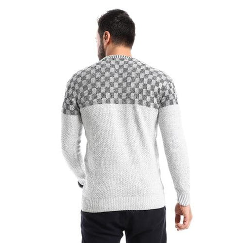 Caesar Light Grey ' Black Squares Slip on Pullover