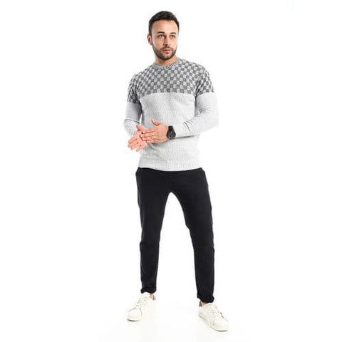 Caesar Light Grey ' Black Squares Slip on Pullover